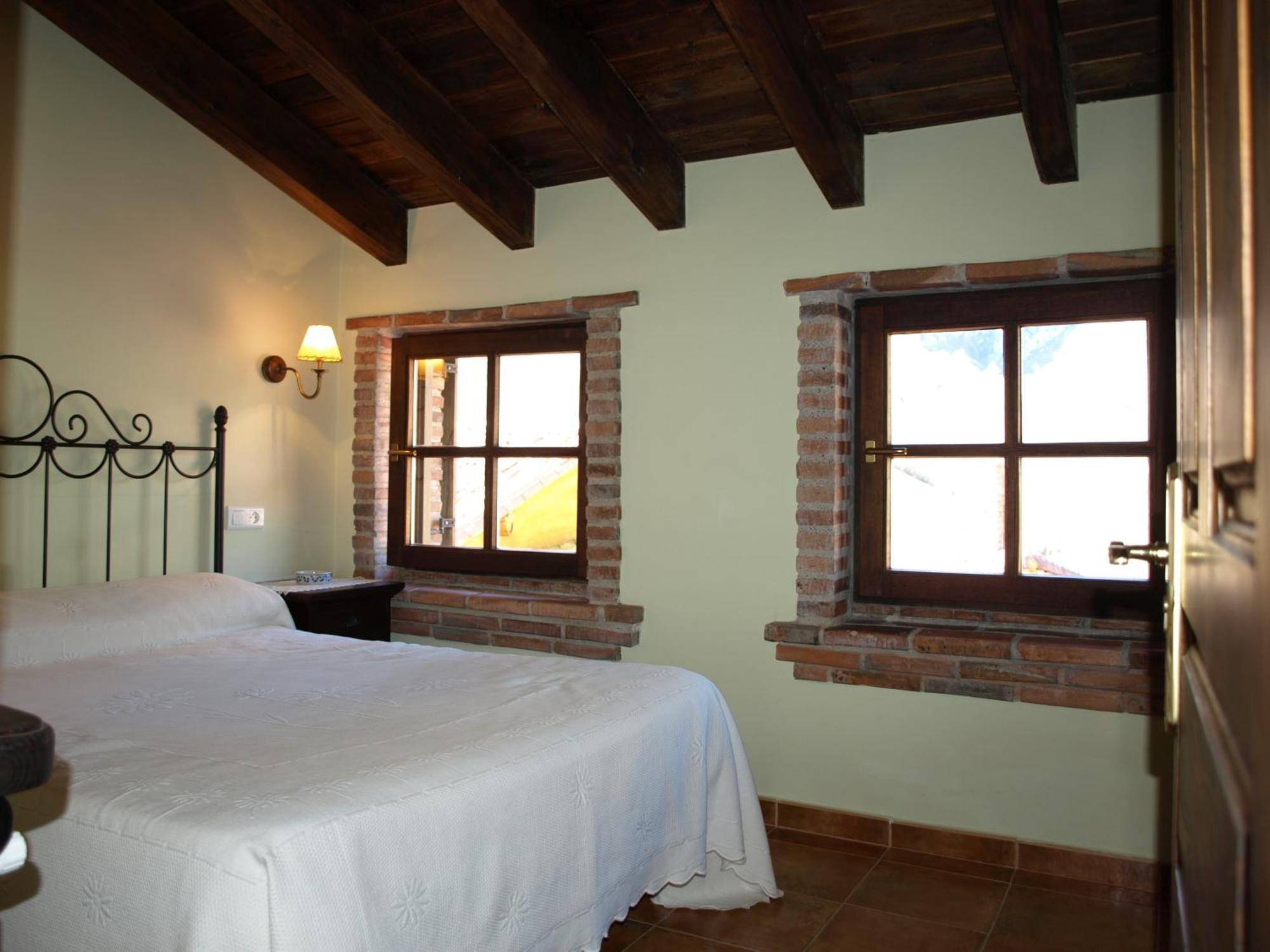 Vila La Currada Taranes Pokoj fotografie
