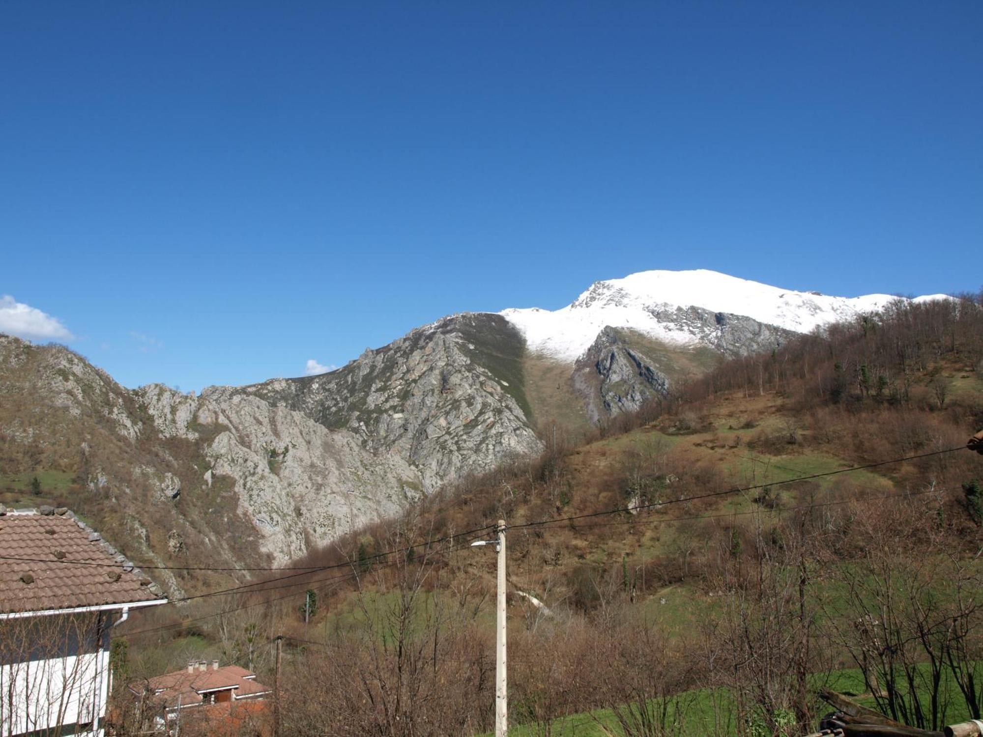 Vila La Currada Taranes Pokoj fotografie